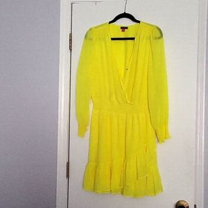 Vince Camuto yellow dress never worn